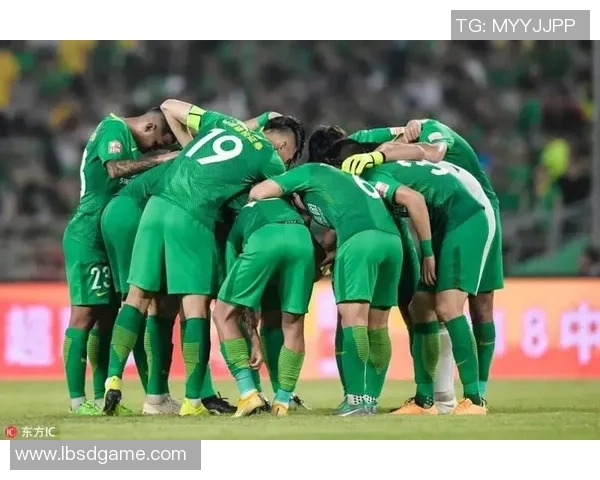 武汉网球队以73分领跑邀请赛积分榜展现强劲实力